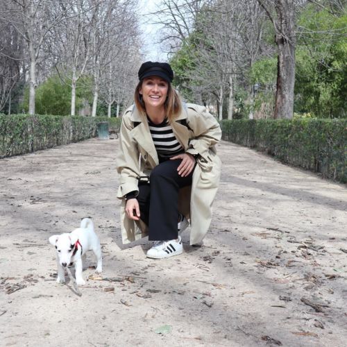 Nagore Robles y su perro