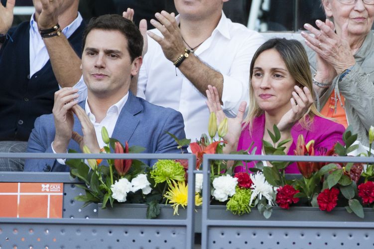Las gradas del Open de Madrid se inundan del amor de nuestras parejas vips