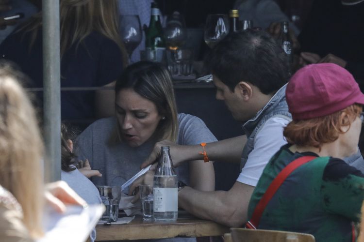 Albert Rivera en su faceta más desconocida: de paseo familiar, con discusión incluida