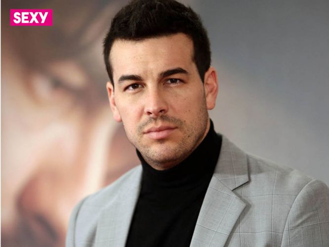 ¿Qué la ha pasado a Mario Casas para «enloquecer» así moviendo las caderas?