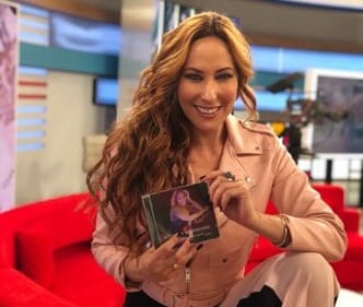 Rosario Mohedano presenta su nuevo disco y manda un mensaje a su prima Rocío Carrasco