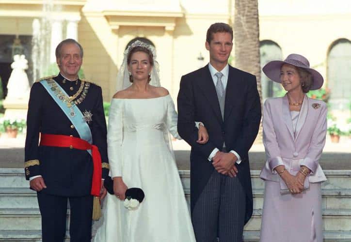 Nuevo choque de trenes: La guerra está servida entre la Reina Letizia y doña Sofía Nuevo choque de trenes: La guerra está servida entre la Reina Letizia y doña Sofía