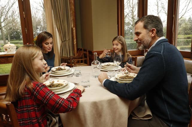 Letizia amenazó con quedarse con la custodia de su sobrina Carla, la hija de Érika