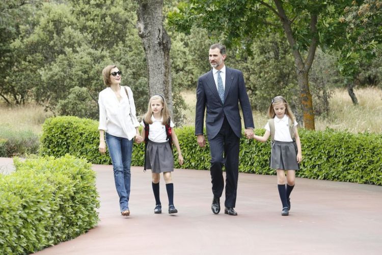 Arde el colegio de las infantas Leonor y Sofía por culpa de la última exigencia de doña Letizia