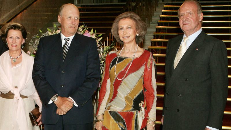 sofiaharald Alta traición: la reina Sofía descubre que el rey Juan Carlos tonteaba con su hermana
