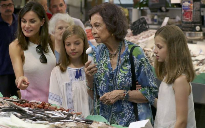 Zarzuela pone en marcha la Operación Letizia para salvar a la reina