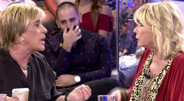 Chelo García Cortés en su peor momento, acorralada por sus compañeros tras la llamada de Isabel Pantoja