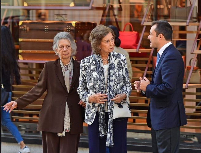 Fotos exclusivas: Doña Sofía utiliza a María Zurita para vengarse de don Juan Carlos