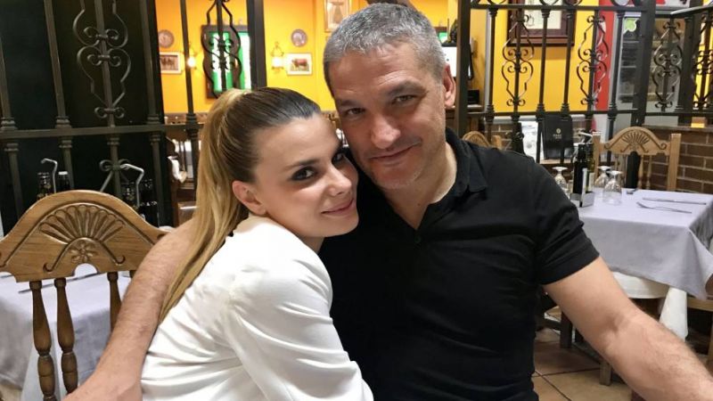 Nuevo capítulo del show de María Lapiedra y Gustavo González para ganar dinero