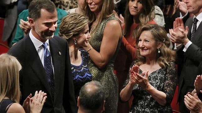 Bombazo: Peñafiel desvela la llamada de la hermana de Letizia antes de suicidarse