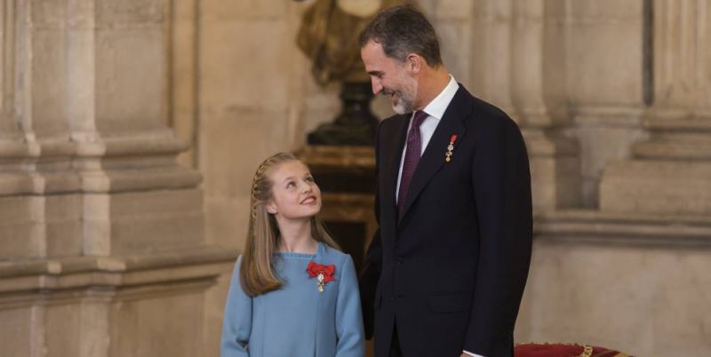 La reina Letizia, muy preocupada por una difícil situación que afecta a Leonor y Sofía