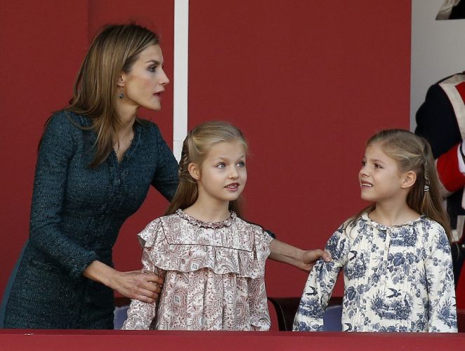 Sacan los colores a la reina Letizia por su comportamiento con Leonor y Sofía