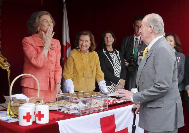 rey y reina Sofía y Juan Carlos I