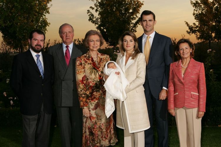 Letizia se venga de forma cruel de don Juan Carlos y doña Sofía