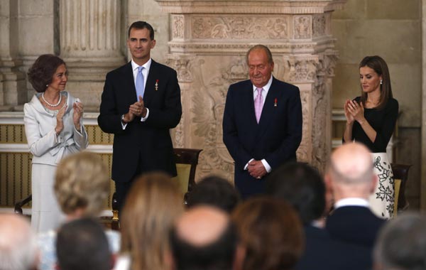 Guerra en Zarzuela: Don Juan Carlos asesta un durísimo golpe a don Felipe y doña Letizia