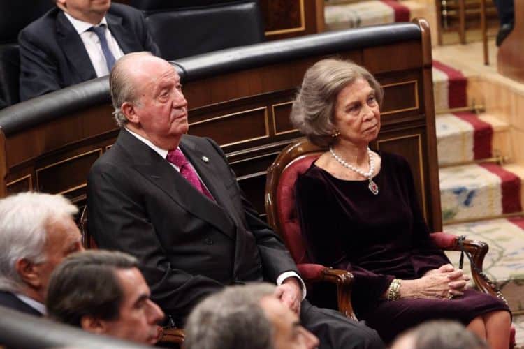 Bombazo: La mayor humillación nunca contada que doña Sofía lleva soportando desde que se casó con don Juan Carlos