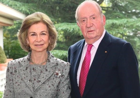 Don Juan Carlos y doña Sofía, obligados a separarse en su momento más dulce