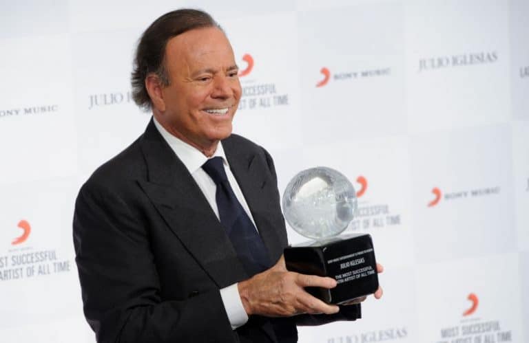 ¡Alerta máxima! El estado de salud de Julio Iglesias es mucho peor de lo esperado