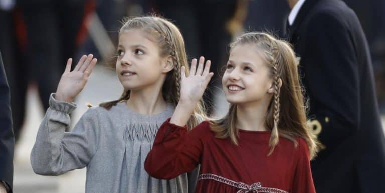 Letizia vuelve a liarla en el colegio de Leonor y Sofía con su última imposición