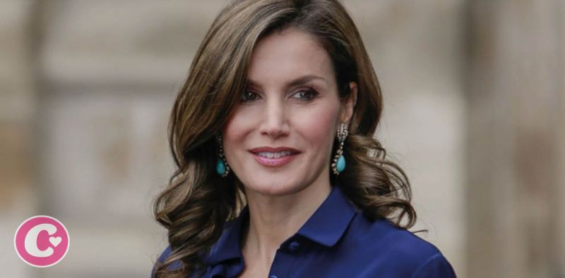 Letizia posando