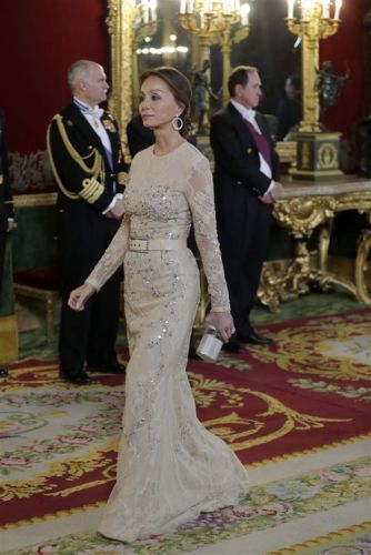 Los impresionantes pendientes de Isabel Preysler que dejan a Letizia boquiabierta (y que tú no vas a poder comprar) Isabel Preysler.