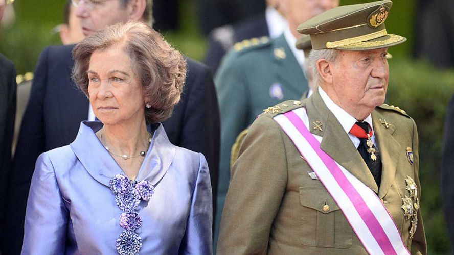 Don Juan Carlos y doña Sofía, en su peor momento por culpa de un familiar