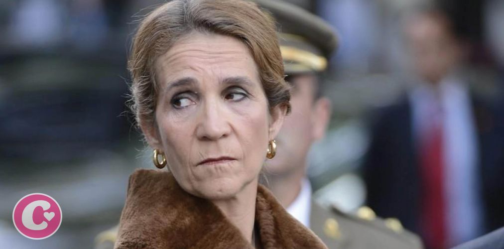 La infanta Elena recibe un durísimo ataque en su peor momento