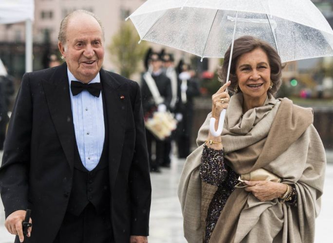 juancarlossofia4 Don Juan Carlos y doña Sofía, víctimas de un cruel ataque en su peor momento