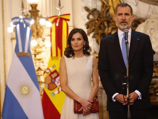 Bomba: Doña Sofía se venga de Letizia y a la deja al descubierto