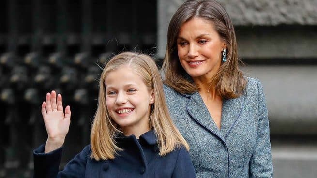 Las armas de la reina Letizia: planea reunir a su hija Leonor con una polémica activista