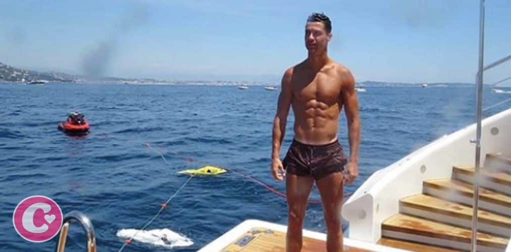 cristianobarco Cristiano Ronaldo demuestra su poderío con esta brutal propina en Grecia