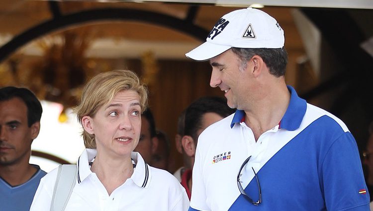 Iñaki Urdangarín la lía parda en plena iglesia antes de volver a la cárcel