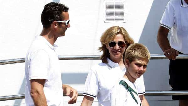 Saltan las alarmas: la reina Sofía extremadamente preocupada por la Infanta Cristina