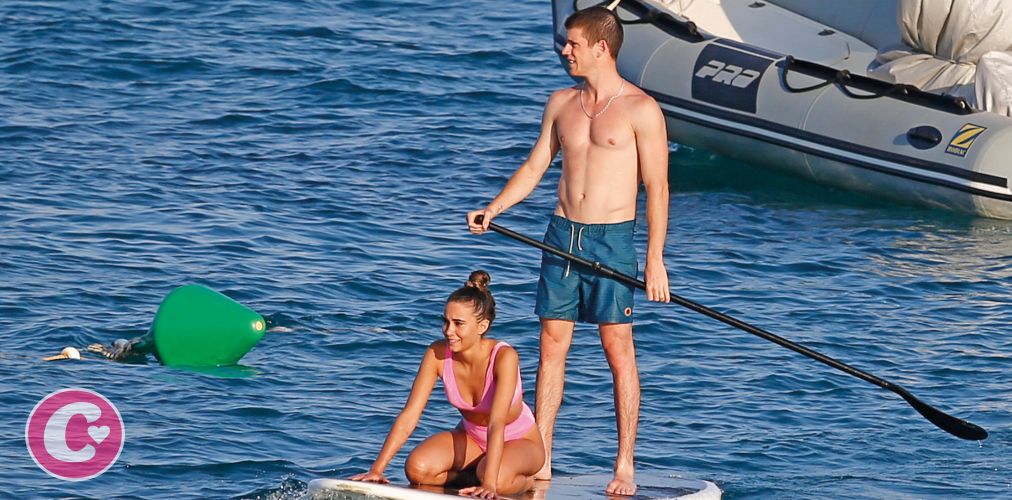 Foto Exclusiva: Las vacaciones low cost de Aitana y Miguel Bernardeau