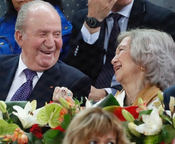 Don Juan Carlos y doña Sofía, obligados a separarse en su momento más dulce