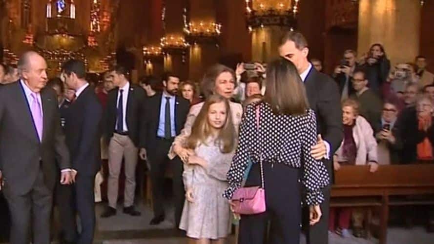 Se lía en Zarzuela por Nochebuena: Letizia da un golpe sobre la mesa y planta cara a la reina Sofía