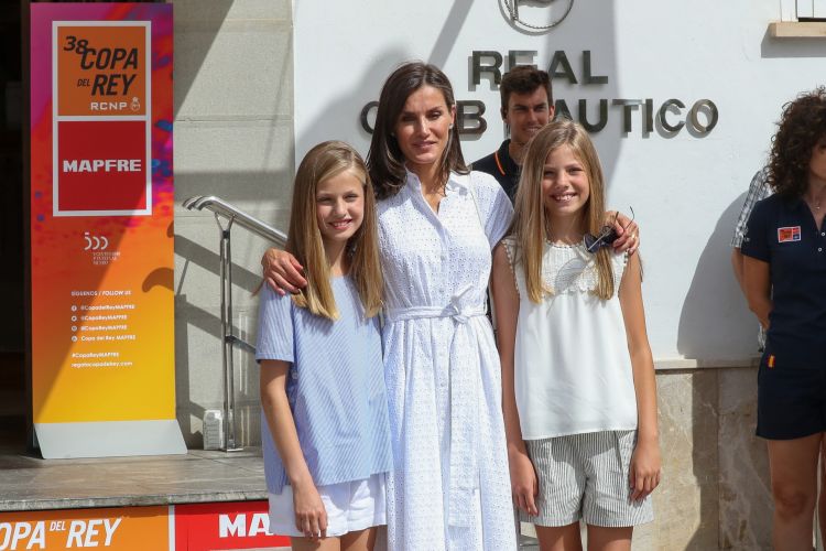 Un amante de Letizia se va de la lengua y confirma la relación con la Reina