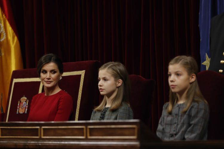 Leonor y Sofía, acribilladas: Letizia expone a sus hijas y las críticas se ceban con ellas