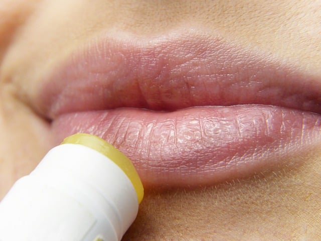 exfoliar los labios