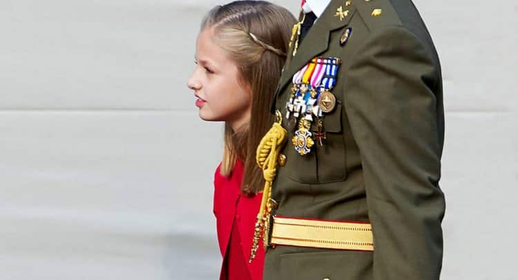 La princesa Leonor, toda una mujer: su primer percance con el maquillaje