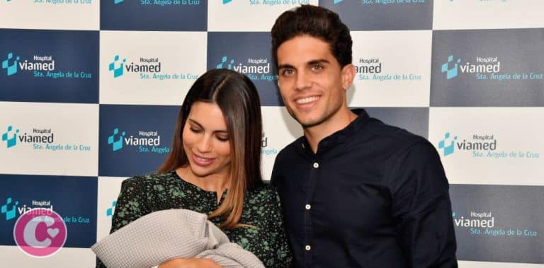 Marc Bartra y Melissa Jiménez presentan en Sevilla a su tercer hijo