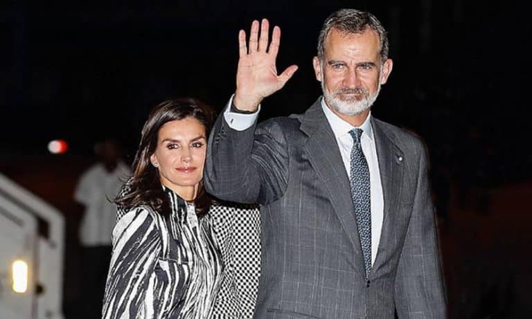 Felipe y Letizia provocan una agria pelea en Sálvame que acaba a gritos