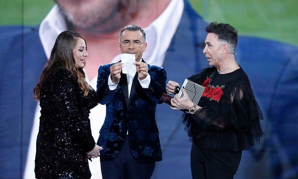 Rosa Benito carga contra Rocío Carrasco para defender a Rocío Flores