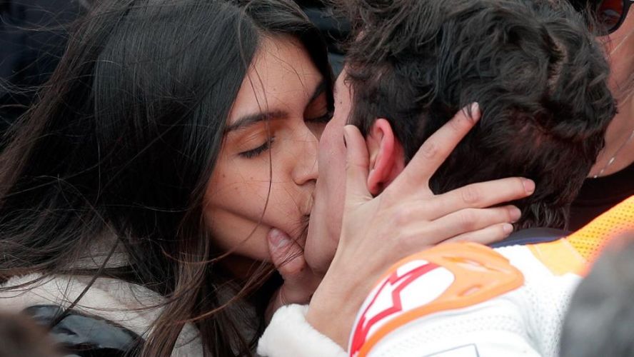 Marc Márquez pasa su última carrera con la familia de Lucía Rivera