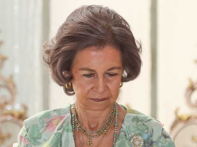 Muerte y drogas: la reina Sofía ocultó un escandaloso secreto en Zarzuela