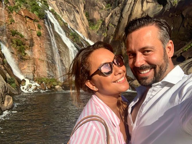 Kike Calleja y su novia Raquel Abad (GH 7) celebran su segundo aniversario