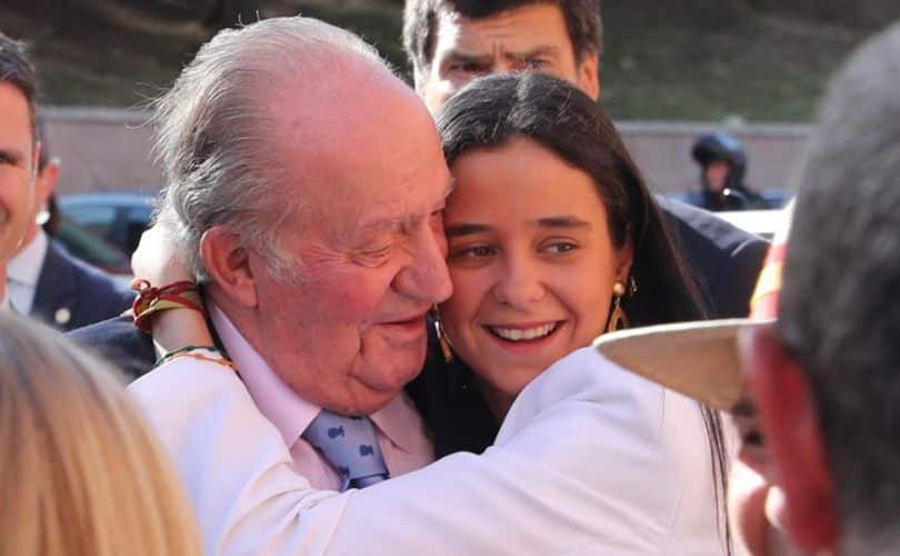 Rey Juan Carlos y Victoria Federica