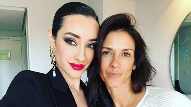 Adara y su madre