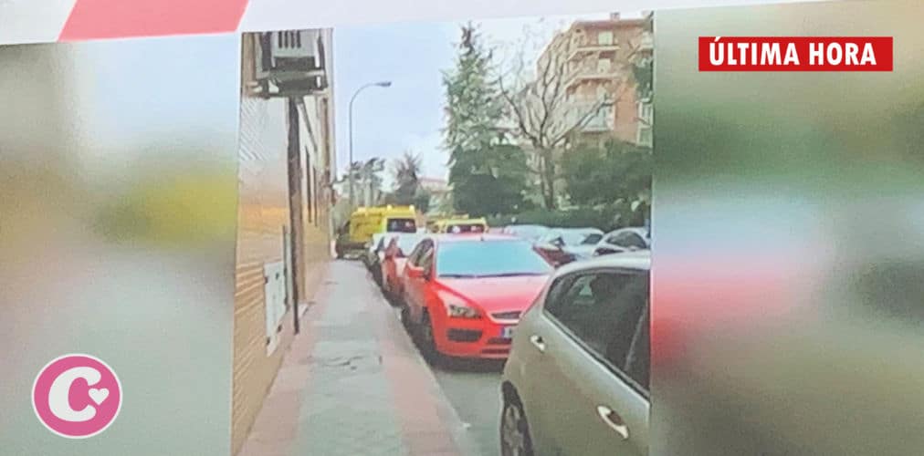 Ambulancias y gritos: primeras imágenes tras encontrarse muerto al marido de Belén Esteban