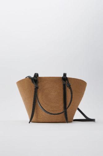 Bolso cesta trenzado Zara